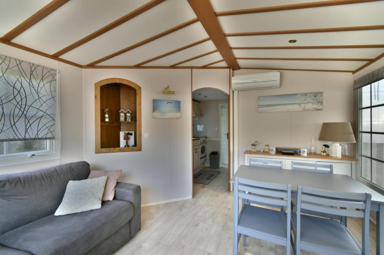 Mobil'Home Climatise Terrain Prive Proche Du Zoo De La Palmyre Ле Мат Екстериор снимка