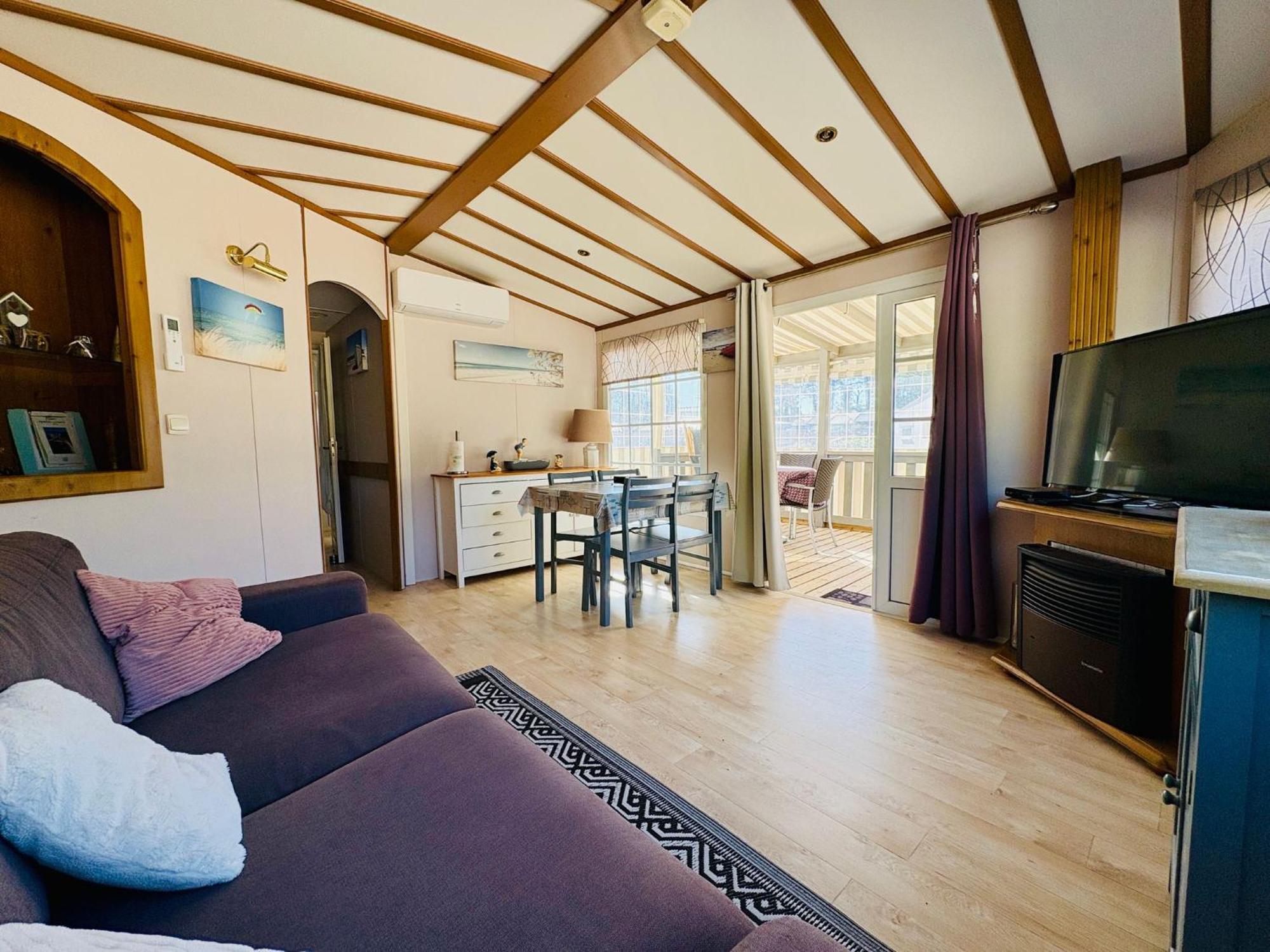 Mobil'Home Climatise Terrain Prive Proche Du Zoo De La Palmyre Ле Мат Екстериор снимка