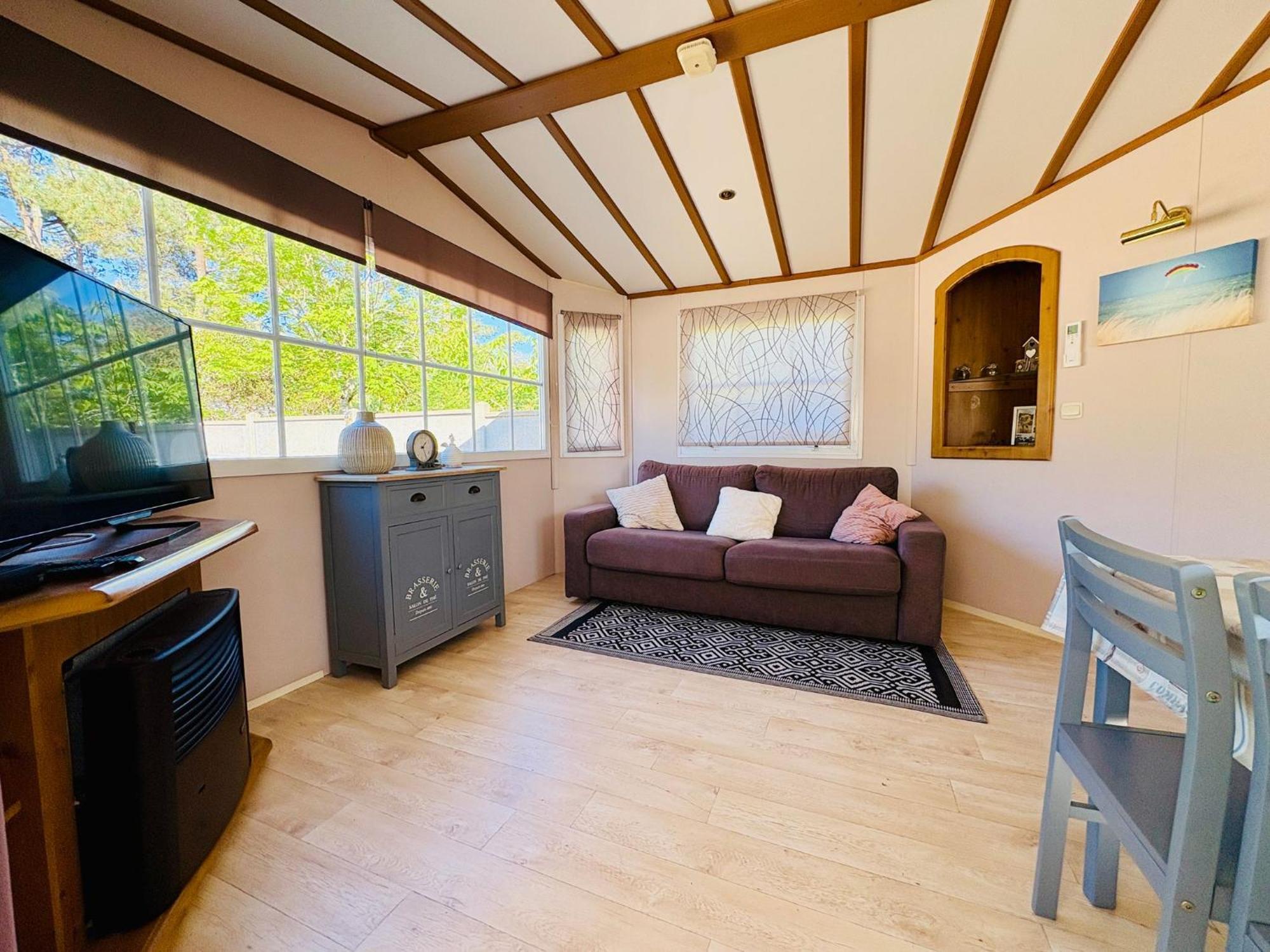 Mobil'Home Climatise Terrain Prive Proche Du Zoo De La Palmyre Ле Мат Екстериор снимка